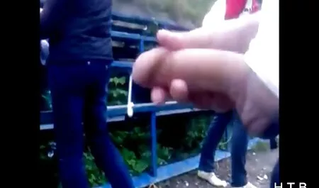 Miki örül, hogy a behelyezés maszti ingyen játék