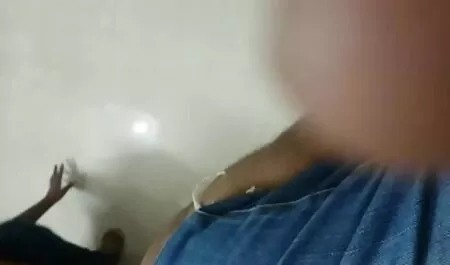 Nővér, nagy cicik, mutatja ki a nagy krasznai tunde porno polc