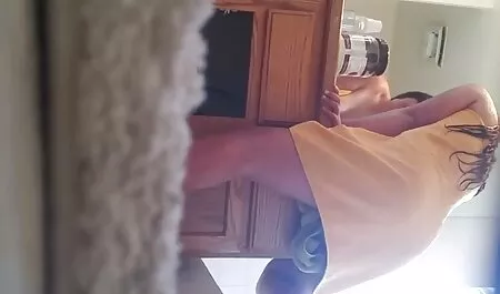 Alice szereti a szép kemény kakas tiniporno ingyen amatőr videó.