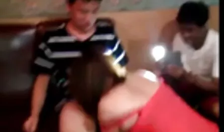 Bumblebee kerek ingyen kemény pornó seggbe baszva