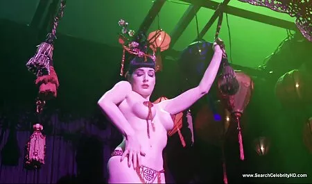 Busty milf elcsábítja eroszakos baszas a fehérnemű