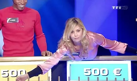 Csipke Milf Toni skót elkapják ingyen porno filmek maszturbál.