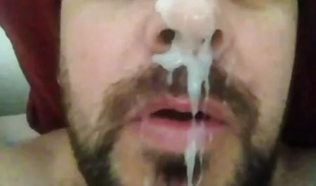 Xemale a Hármasban szopni krasznai tünde porn kakasok