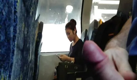 FakeTaxi-dollár porno anya lanya megy sehova, szopni