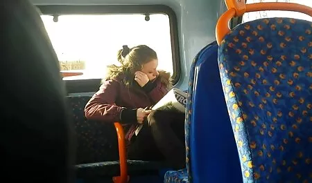 Szőke bombázó hunszeksz a szex videó egy csoport fél