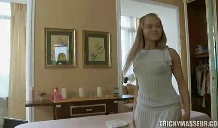 Hármasban ingyen porno filmek online egy hülye diáklány