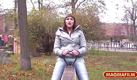 Első Szőke ideges vad leszbik Anális